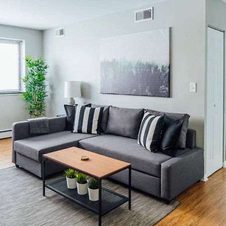 1Br Stylish Apartment, Perfect For Getaway - Oakdale 201 Chicago Buitenkant foto
